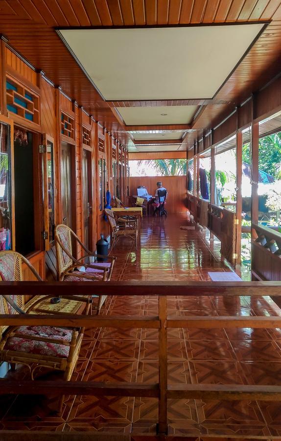 Hotel Panorama Backpackers Bunaken Esterno foto